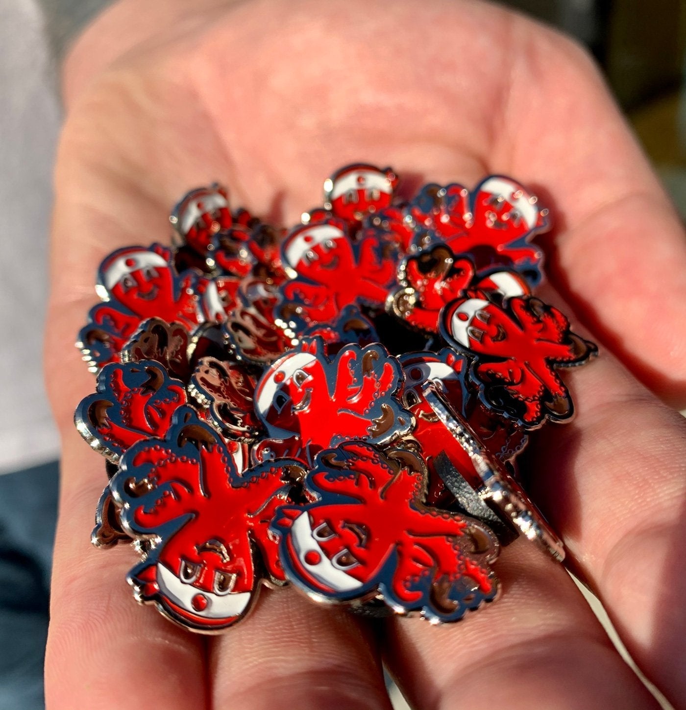 Red Octo Pin J6